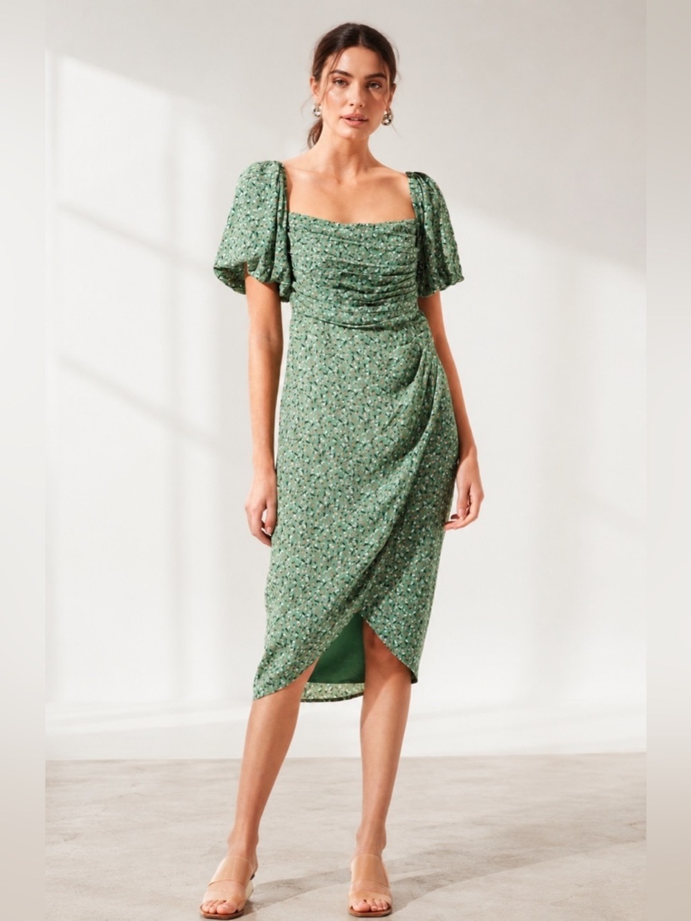 Astr the Label Green Floral Midi Dress Bubble Sleeve Square Neck Size Medium